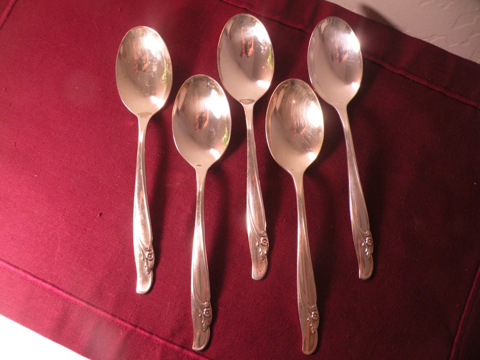 5 Oval Soup Spoons 1957 EXQUISITE Rogers & Bro International Silverplate 7"