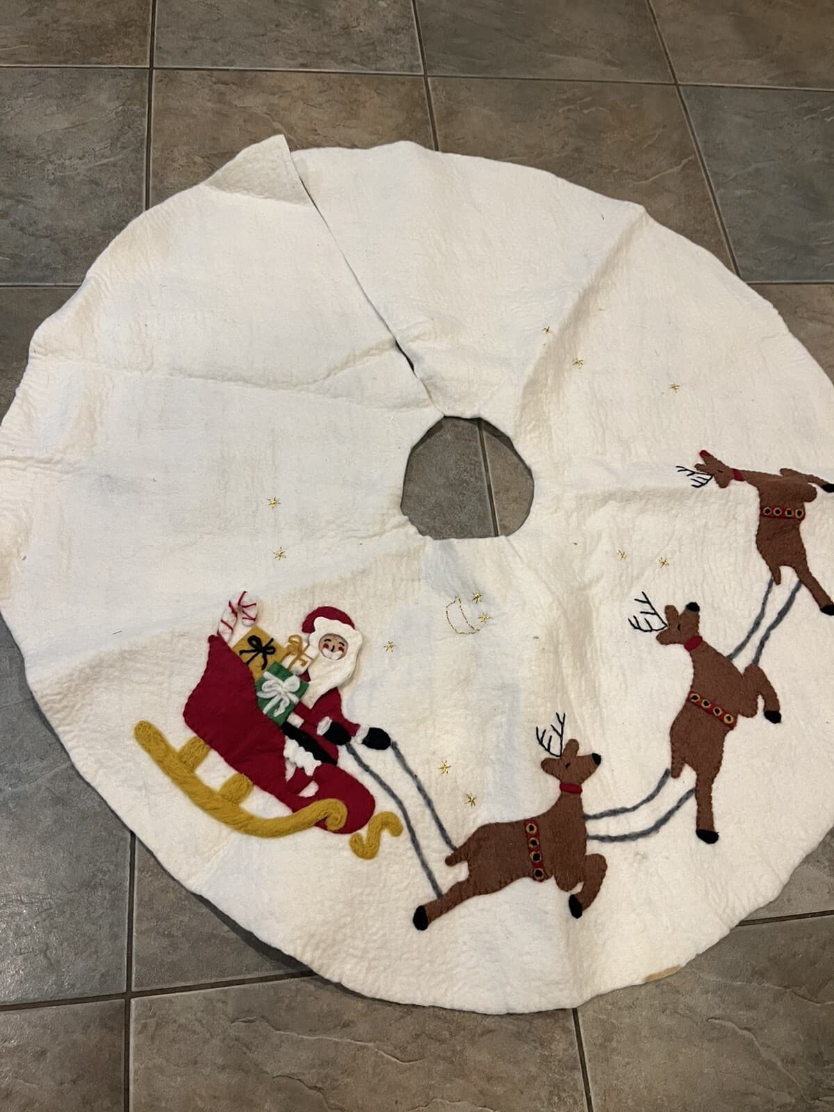 West Elm Felt Santa & Sleigh Tree Skirt 48" Christmas New wo tag