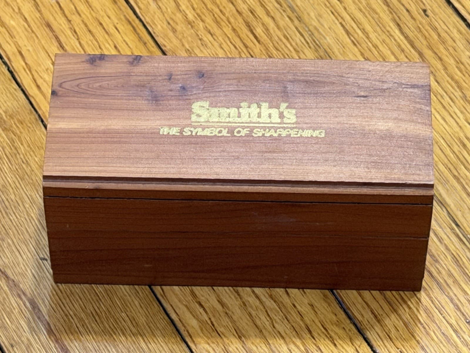 Smith's Sharpening Stone in Cedar Box - Small with 3 Stones 2.5" x 2.5" x 5"