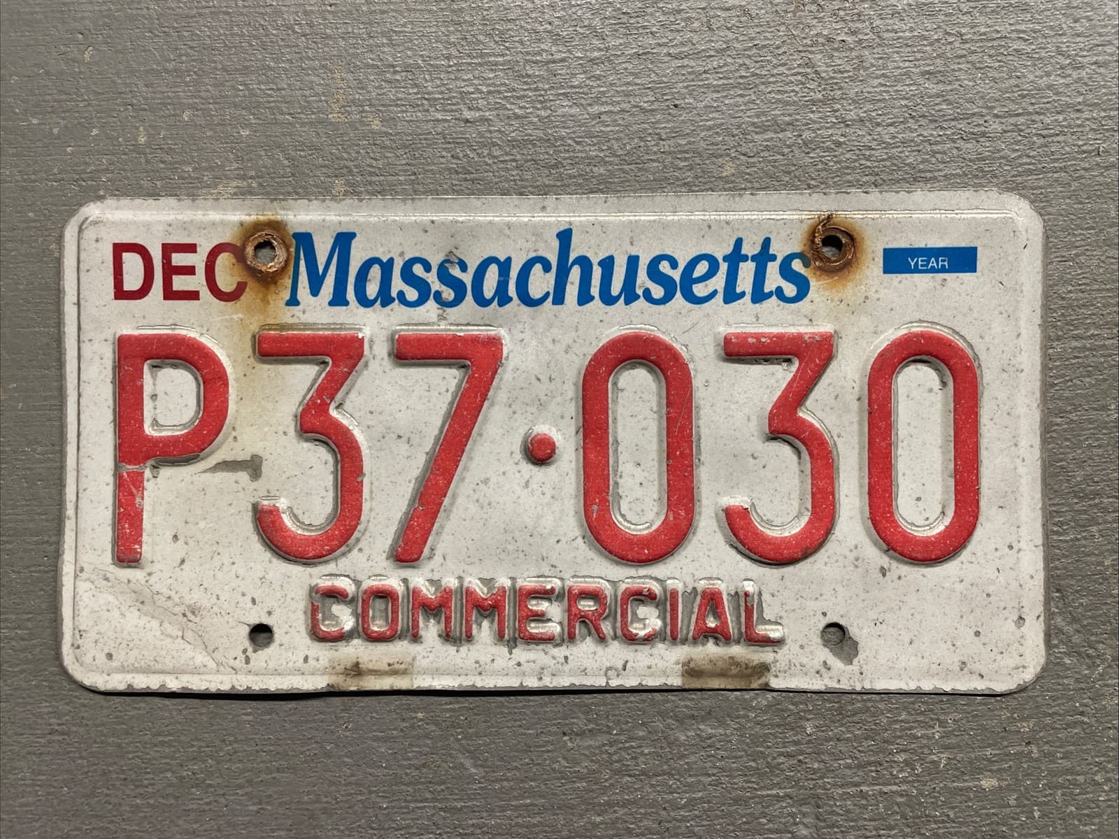 ONE MASSACHUSETTS LICENSE PLATE COMMERCIAL RANDOM LETTERS/NUMBERS CRAFT!