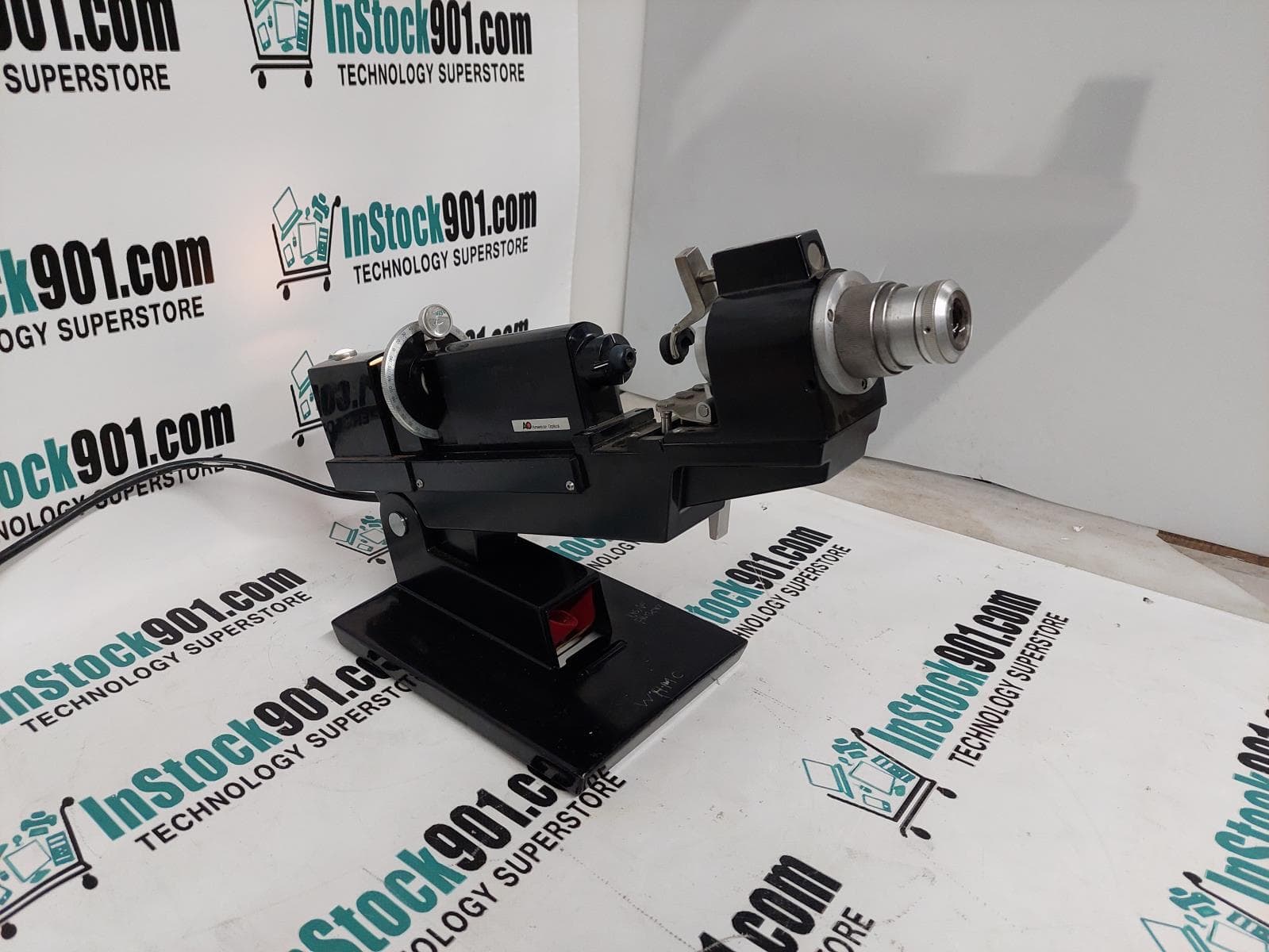 American Optical Model 12603 Lensometer w/ Lamp