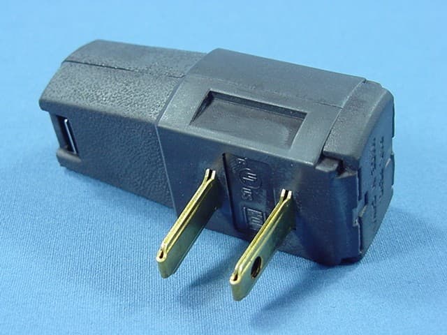 Leviton 321 15A Side Mount Right Angle Easy-Wire Plug 1-15P Non-Polarized Bulk