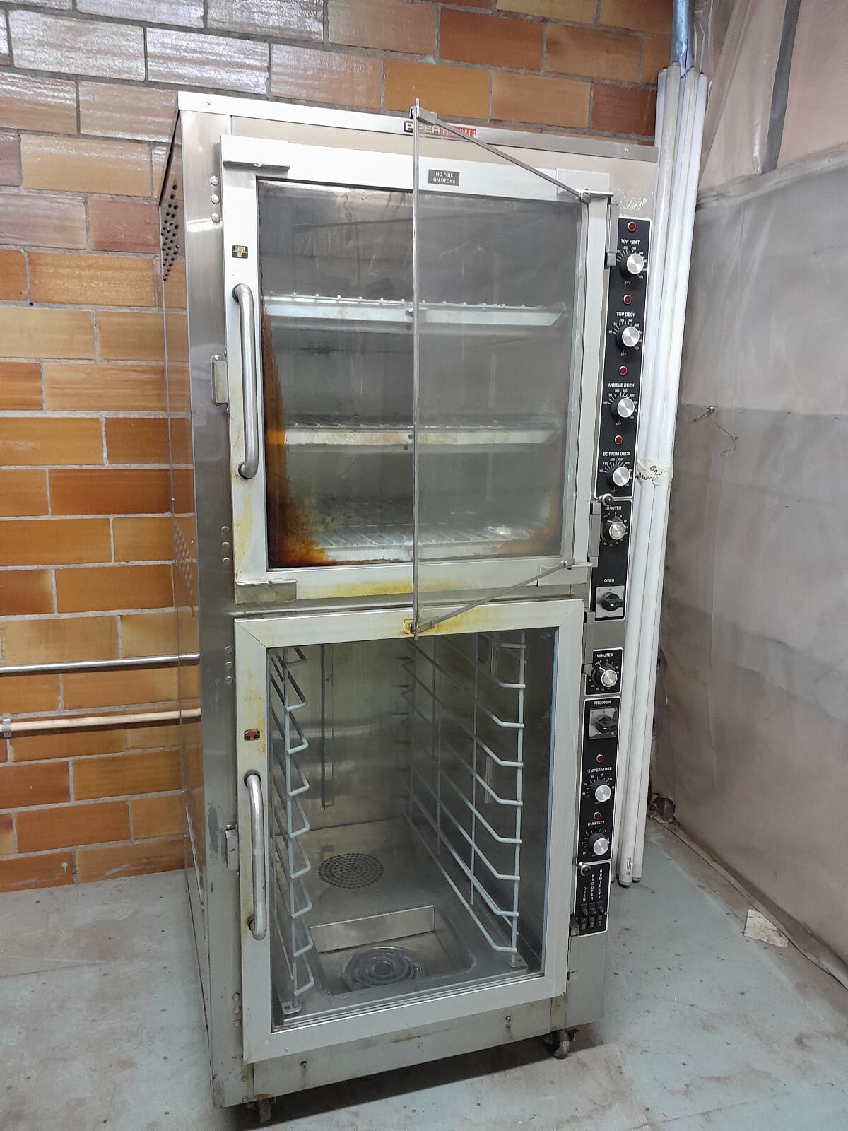 Piper Product Bread Baking Oven with Proofer: OP-3-BL-208/3
