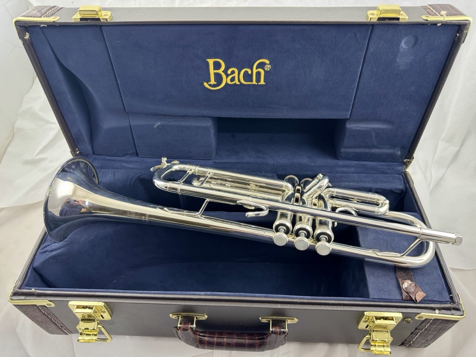 Beautiful Show Demo Bach 180S-43 Stradivarius Professional Bb Trumpet; with Case