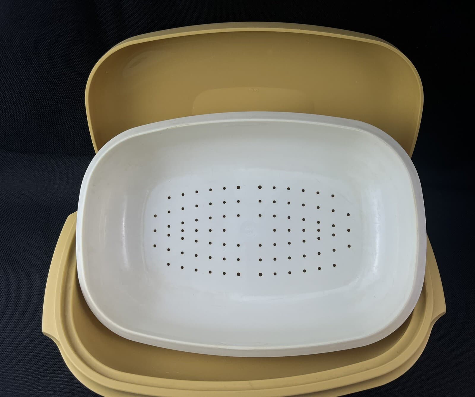 Tupperware 3 Piece Microwave Steamer Serving Bowl with Lid Gold