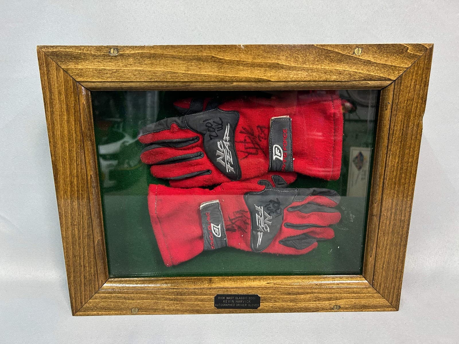 Kevin Harvick #29 2001 Rick Mast Classic Nascar Autographed Driver Gloves