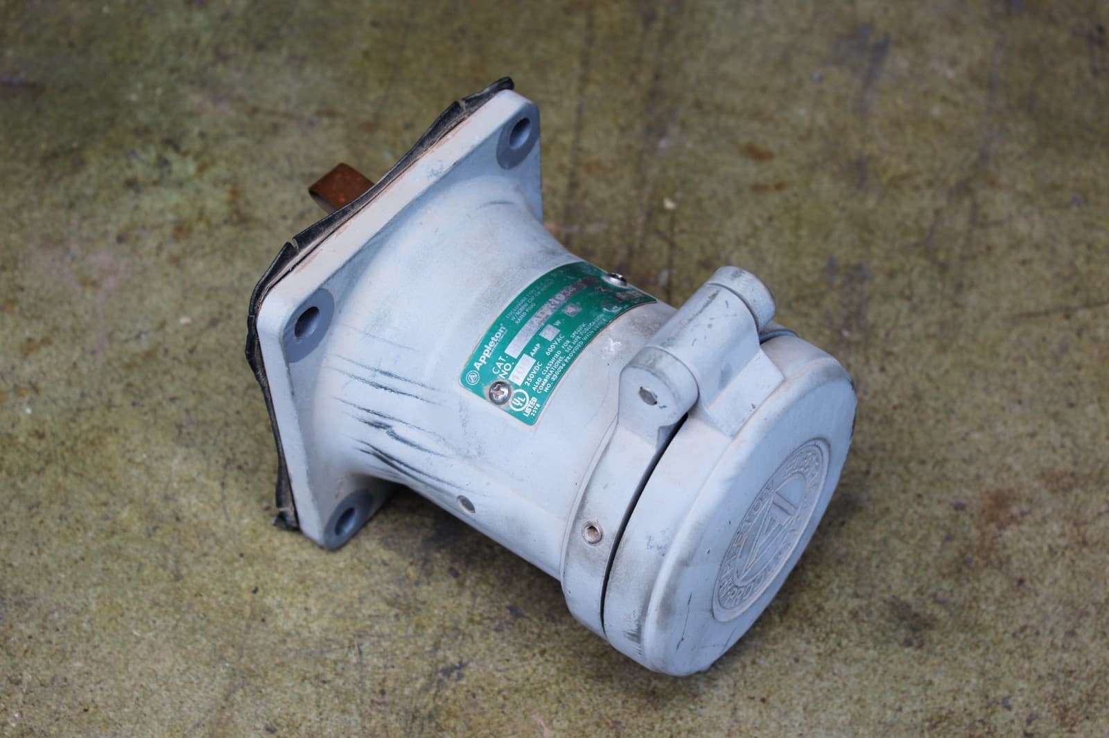 APPLETON ADR1034 100 AMP RECEPTACLE 3W 4P STYLE 2