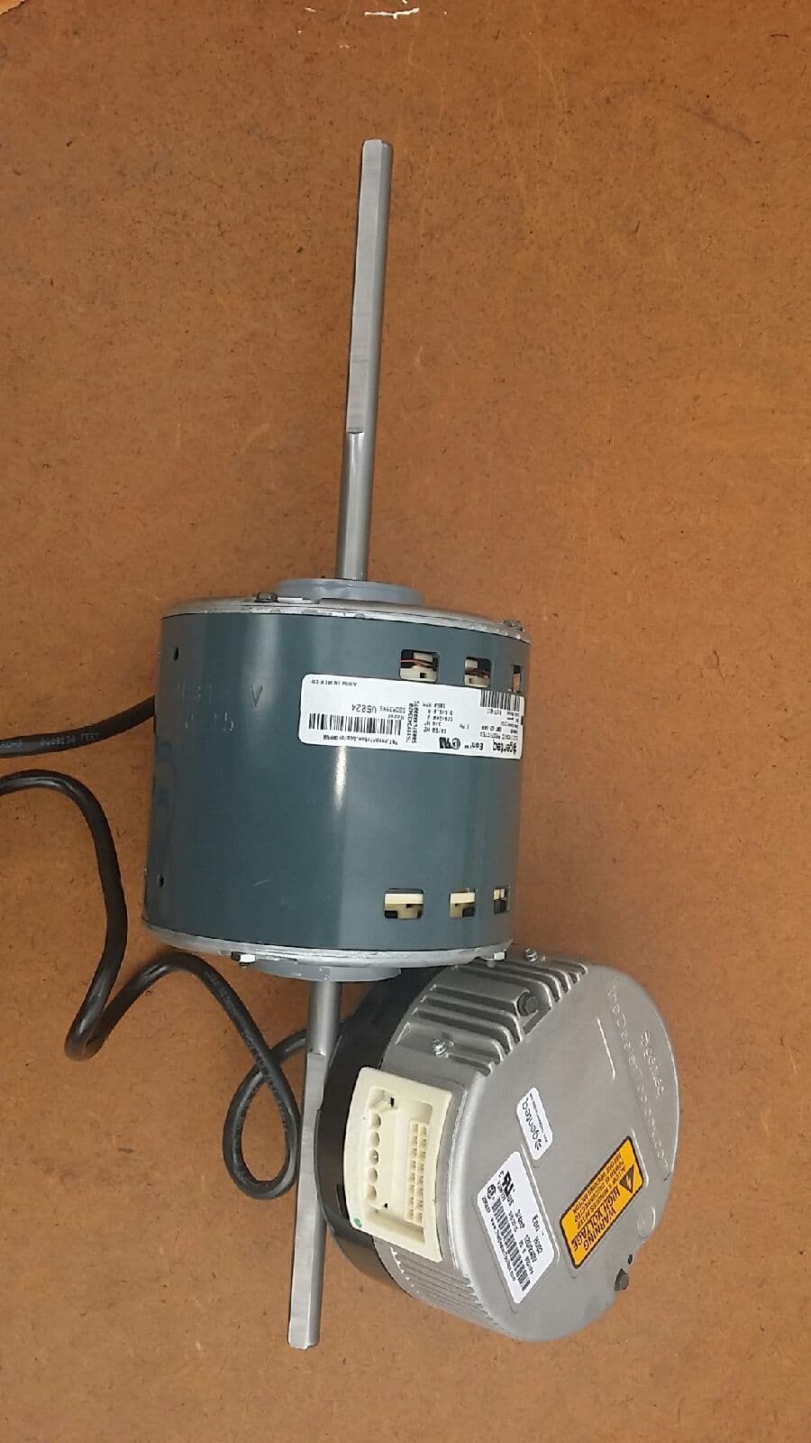 GENTEQ BARD ECM MOTOR & MODULE 3/4 HP 120/240V 1050 RPM DOUBLE SHAFT (1 UNIT)