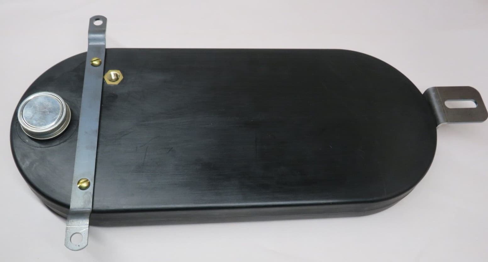 3 - 5 HP International LA or LB Gas Engine Fuel Tank with Brackets