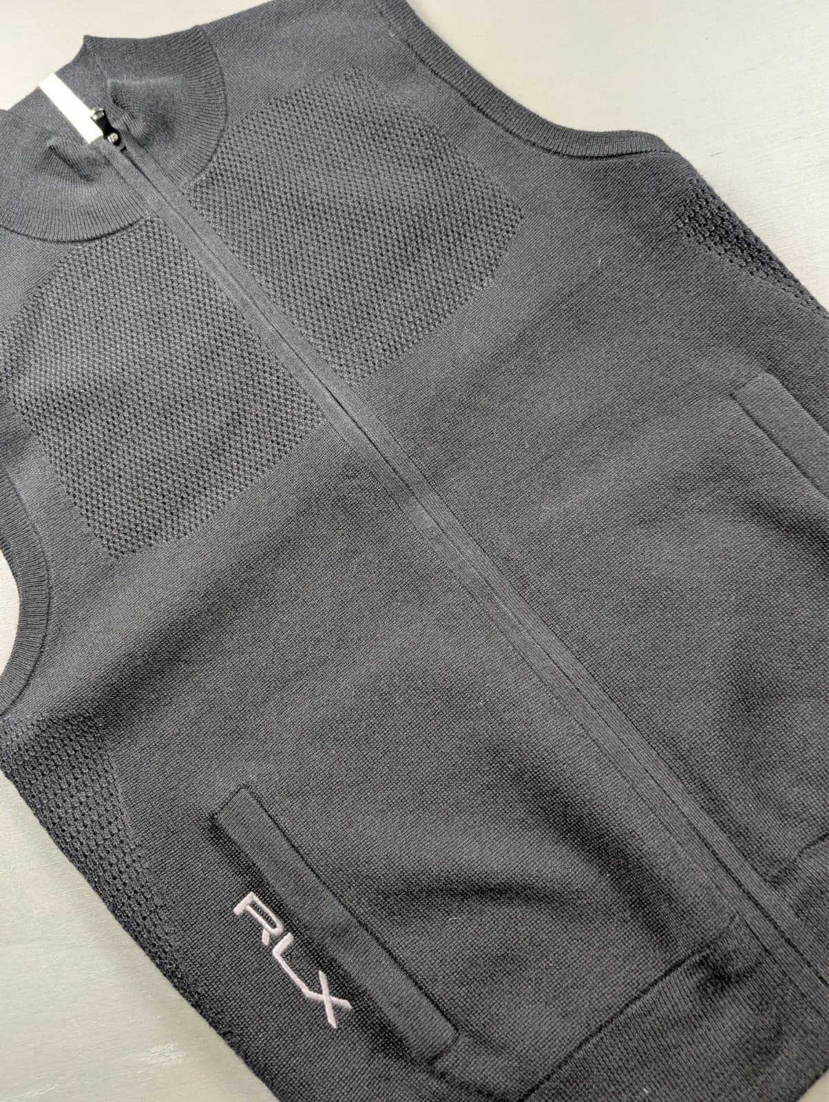 RLX Ralph Lauren Golf Vest Men’s Medium Black Wool Blend Full-Zip Knit