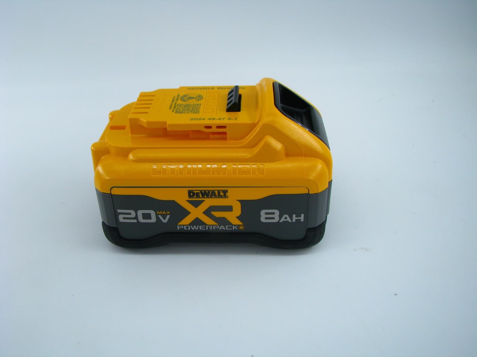 NEW DeWalt DCB2108 20V XR Li-Ion POWERPACK Battery 8Ah 20 Volt max power pack