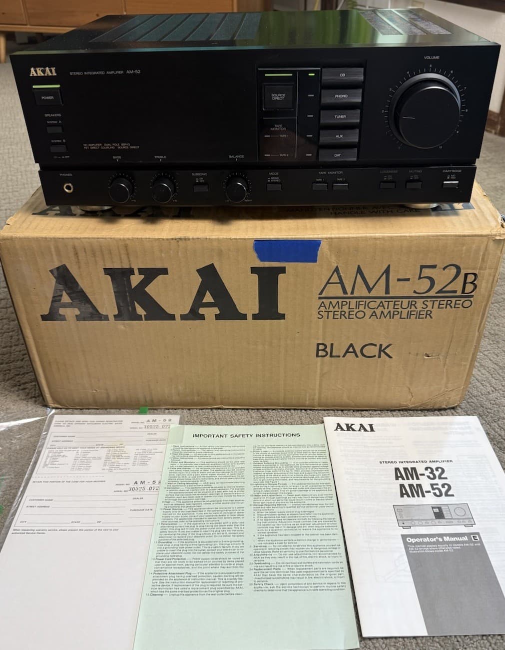 AKAI AM-52 Black Stereo Integrated Amplifier In Original Box w Manual Tested NIB