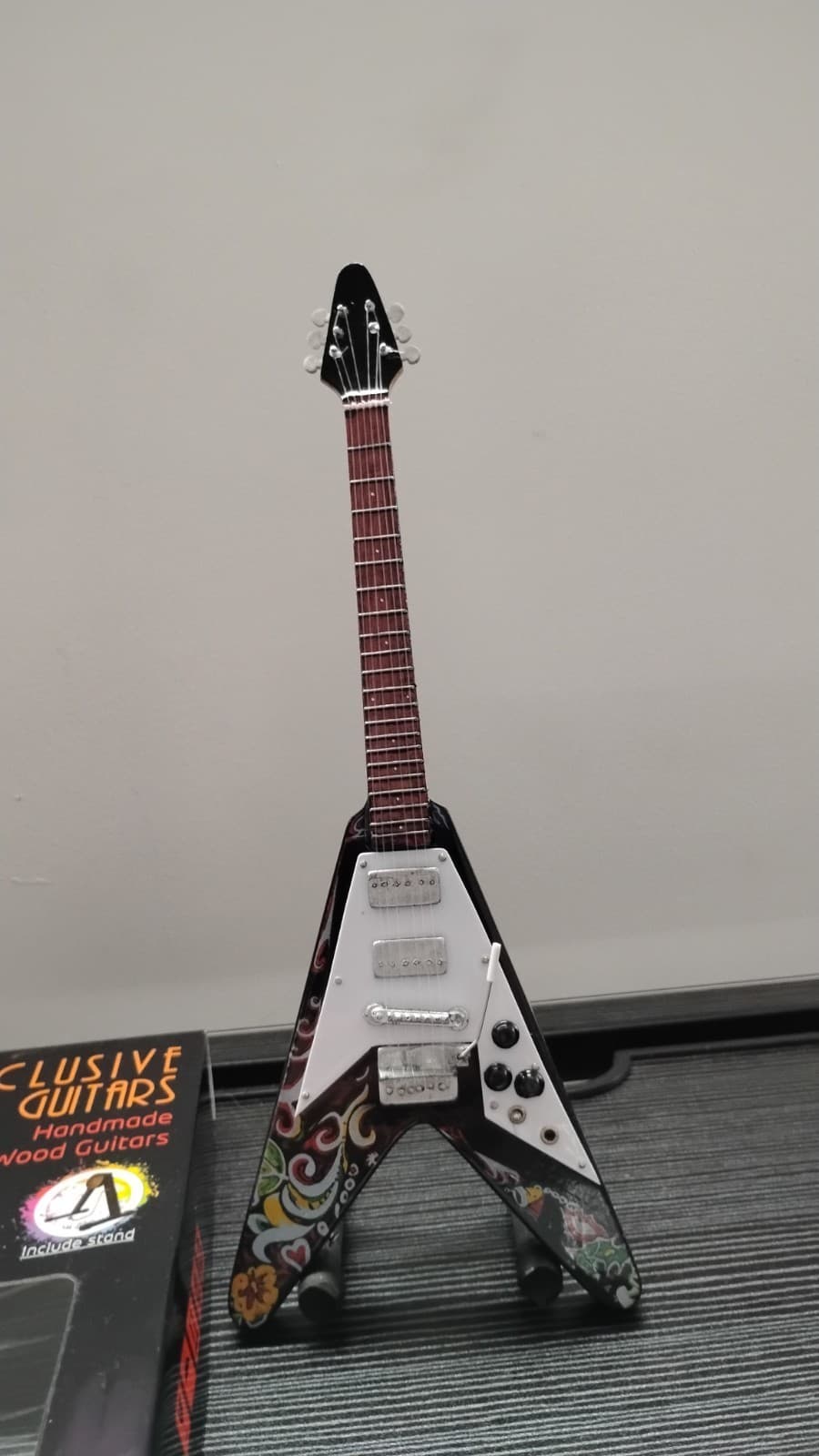 Jimi Hendrix • Exclusive Mini Guitar