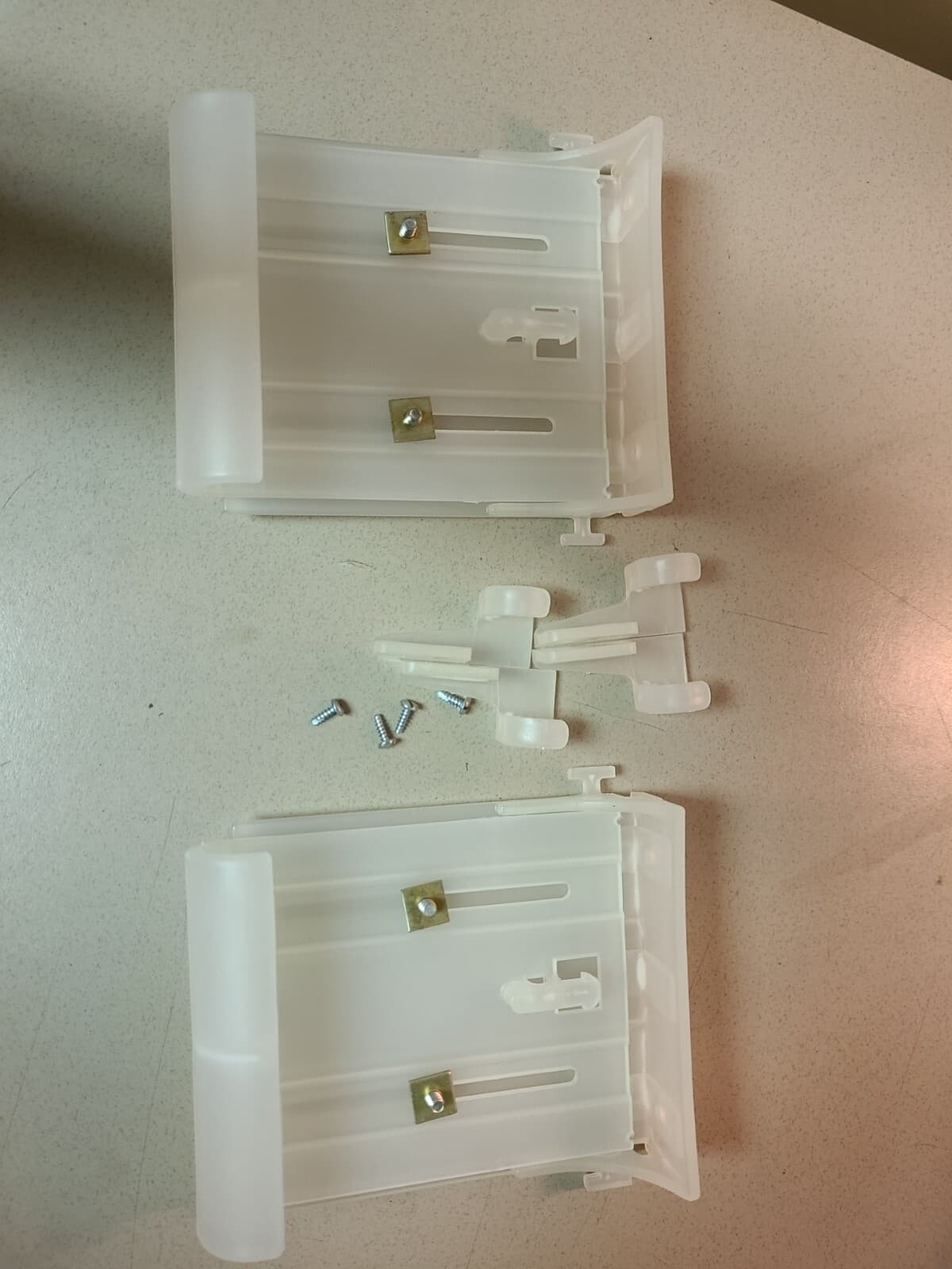 NEW Kirsch Concealed Tie Back Holders 7652R.058 Clear (pair)