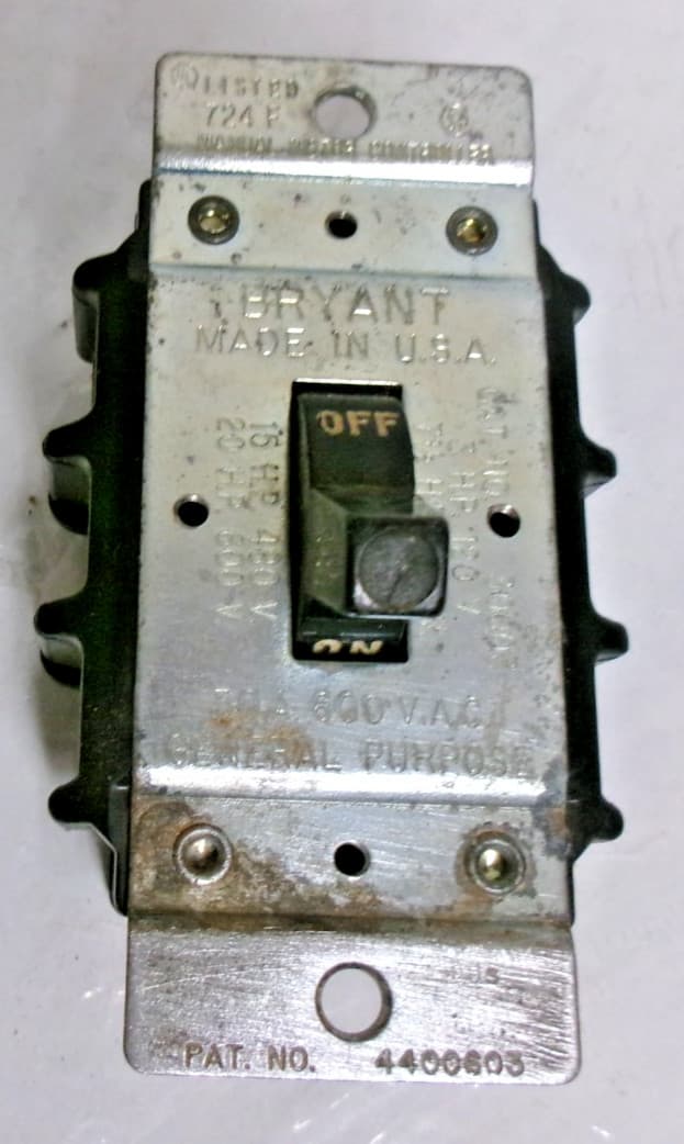 NEW-Hubbell Bryant 30003 manual motor 30A starting switch 3P 20hp @ 600V