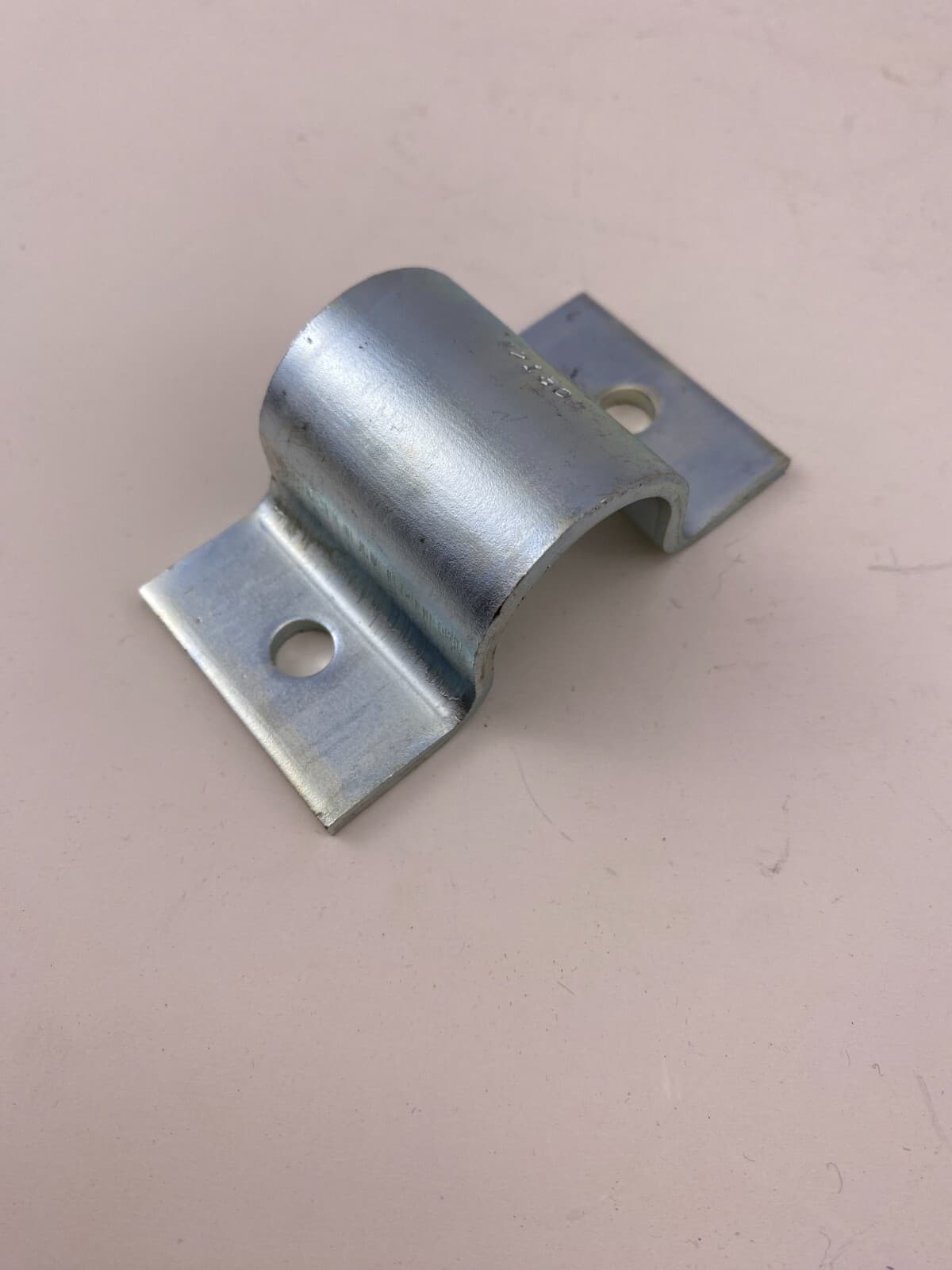 B-Line B2400-3/4ZN 3/4" 2-Hole Standard Pipe Strap,.31" bolt/pin size, Plated