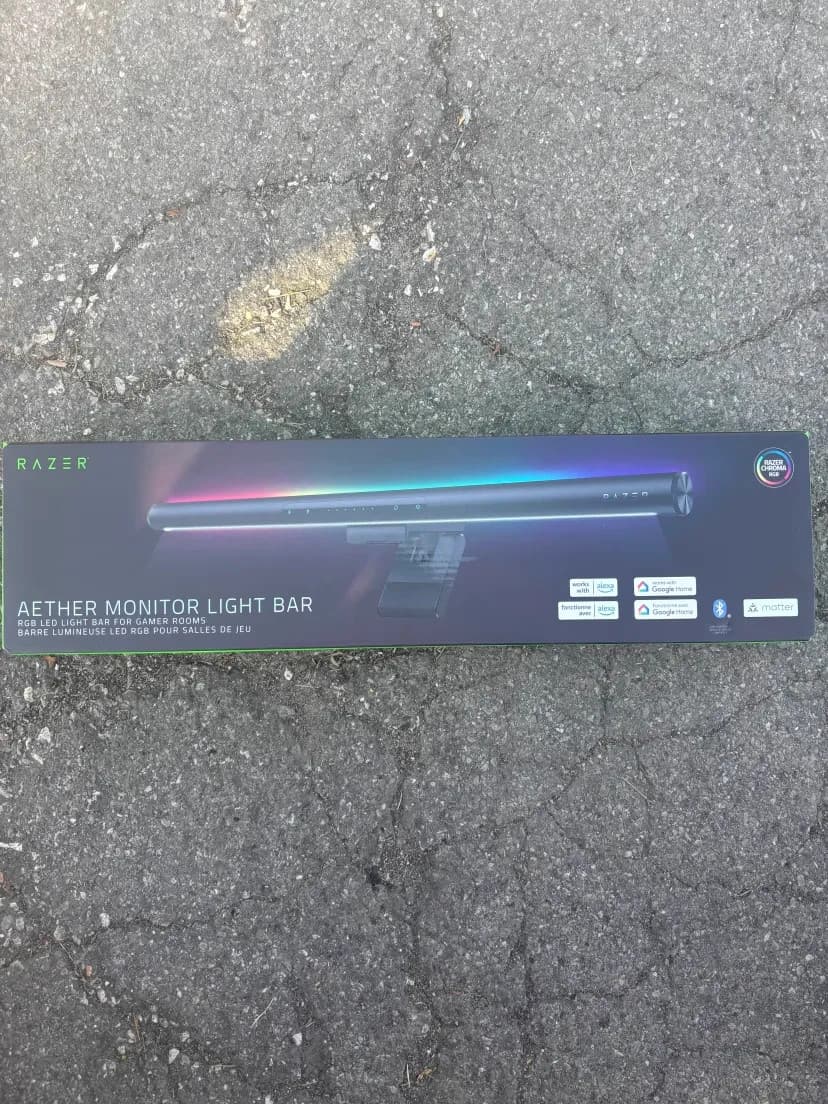 Razer - Aether Monitor RGB LED Light Bar - Black - Gaming Accesory