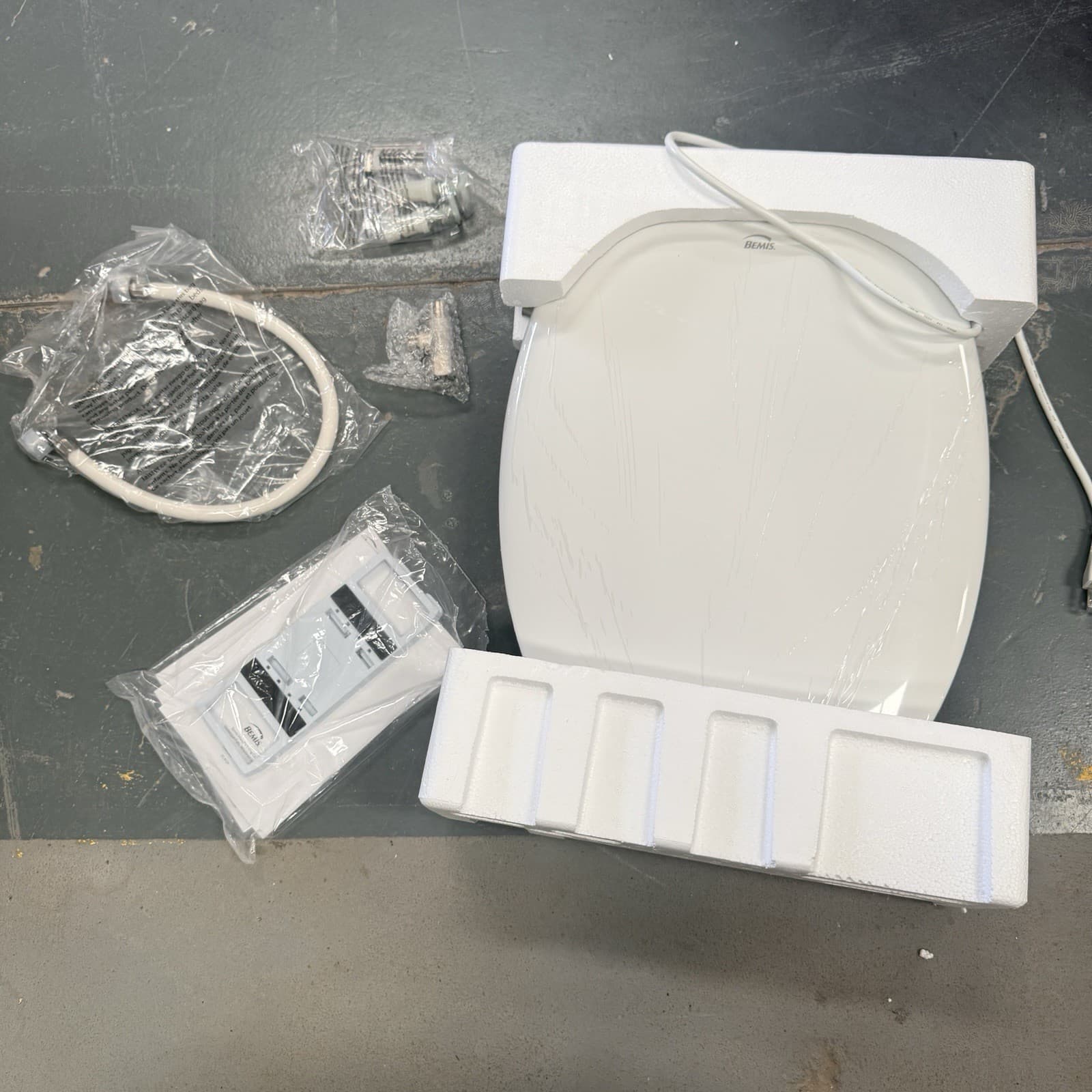 Bemis Renew Wash Electric Plug-in Bidet Seat for Elongated Toilets HD-6500EM