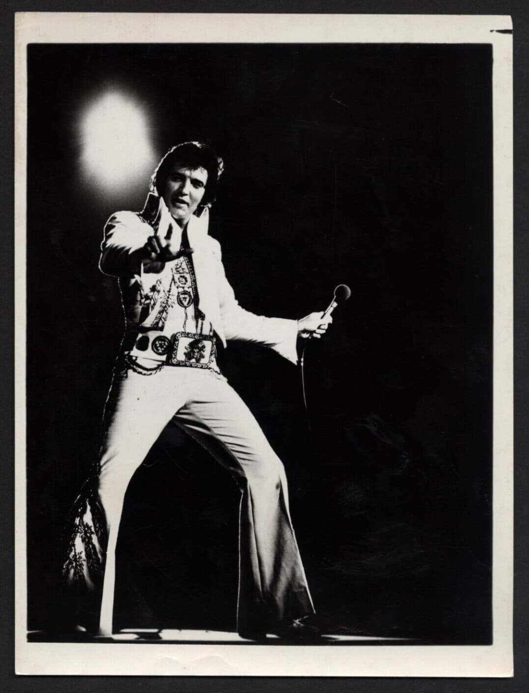 ELVIS PRESLEY 1977 Elvis in Concert Original 7 x 9 News Photo by CBS - THE KING