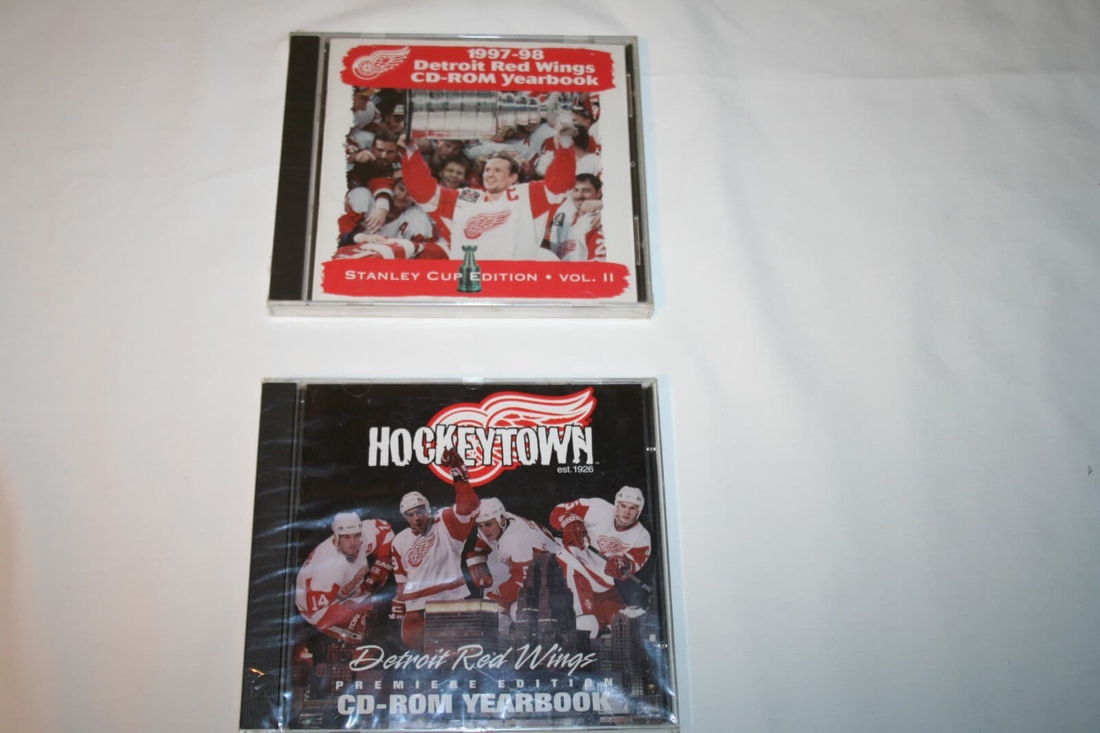 2 NEW Detroit Red Wings CD-ROM Yearbooks 1996-97 & 1997-98 Stanley Cup-B3/LP