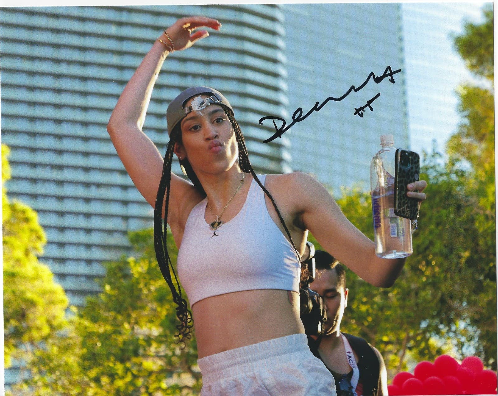 DEARICA HAMBY Signed 8 x 10 Photo WNBA Basketball LOS ANGELES SPARKS Free Ship