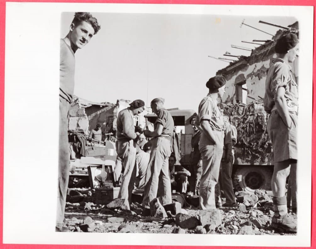 1943 British First Aide Station Torre Annunziata Italy 7x9 Original News Photo