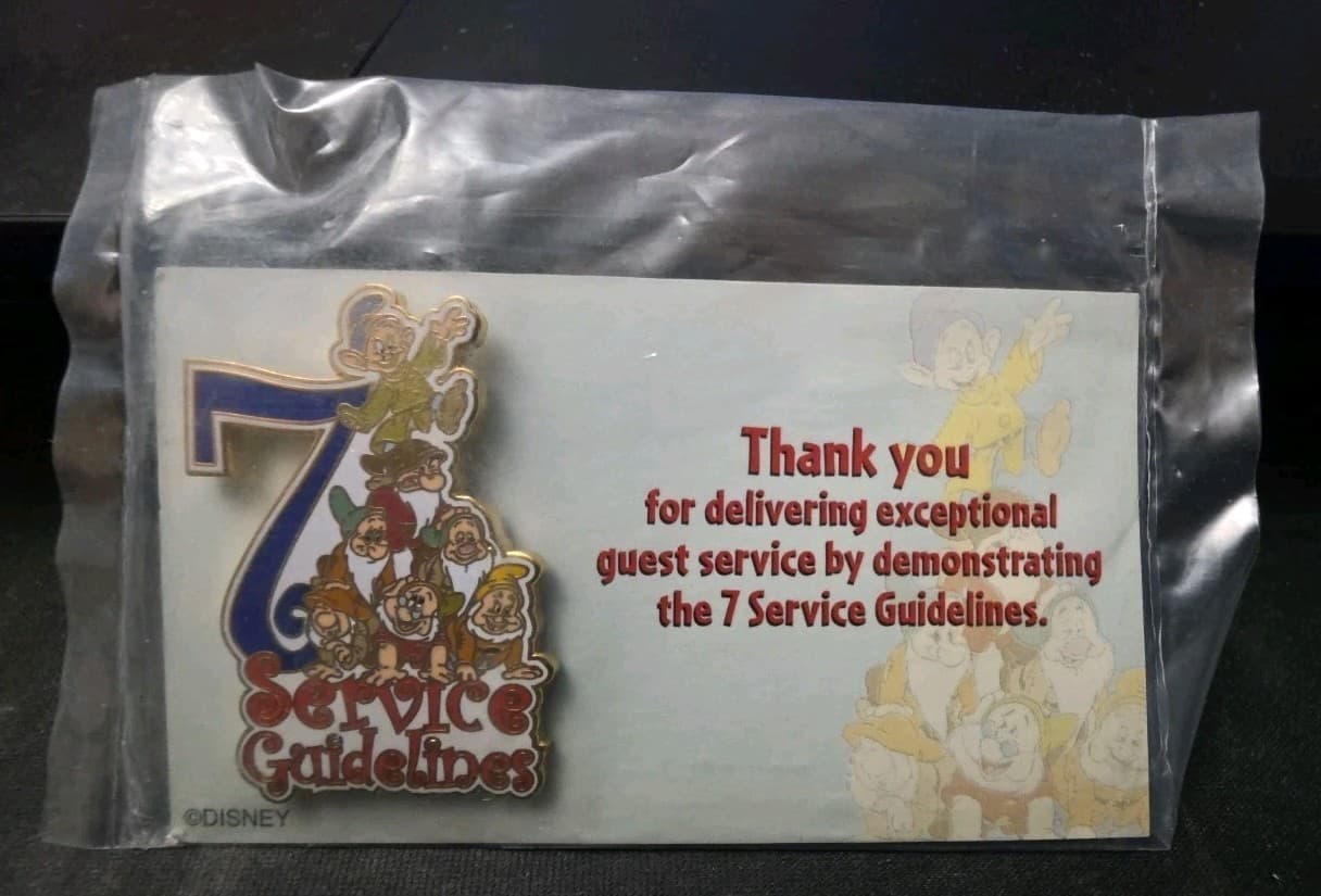 Disney Snow White & the Seven Dwarfs Cast Member 7 Service Guidelines Pin Sealed