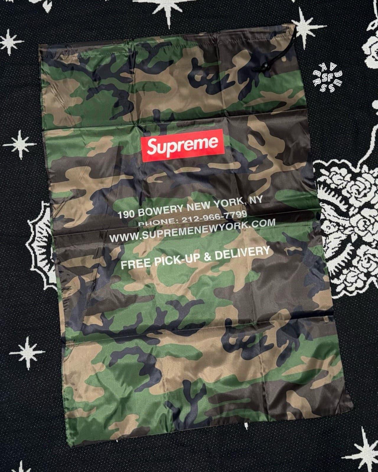SUPREME WOODLAND CAMO LAUNDRY BAG FW25 GIFT