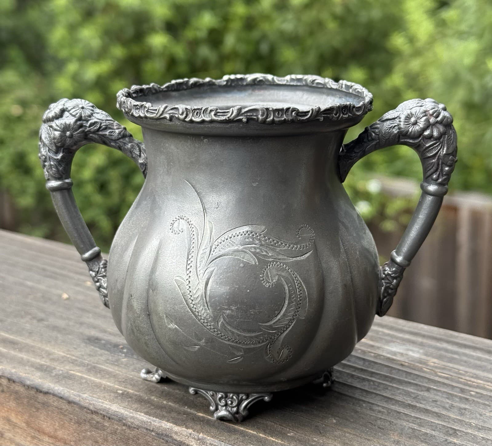 Vintage New Amsterdam Silver Co. Quadruple Plate Silver Etched Sugar Bowl #593