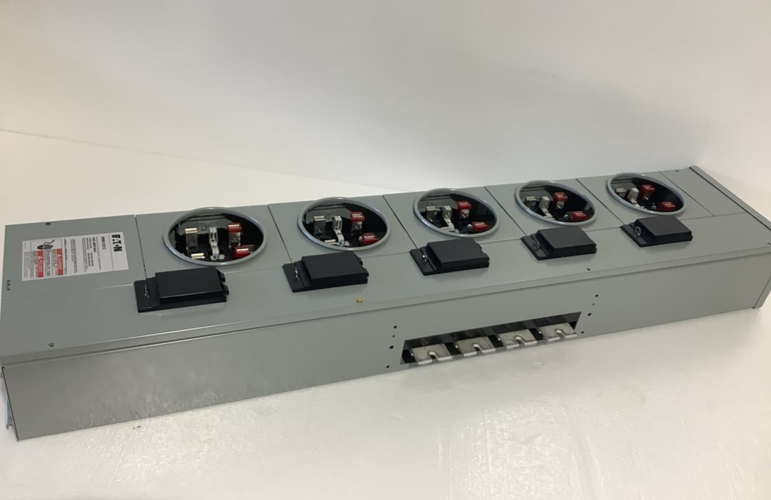 Eaton 3MM512R12 1200A Multiple Meter Residential 5 Meter 125A Ring Type 3 Phase