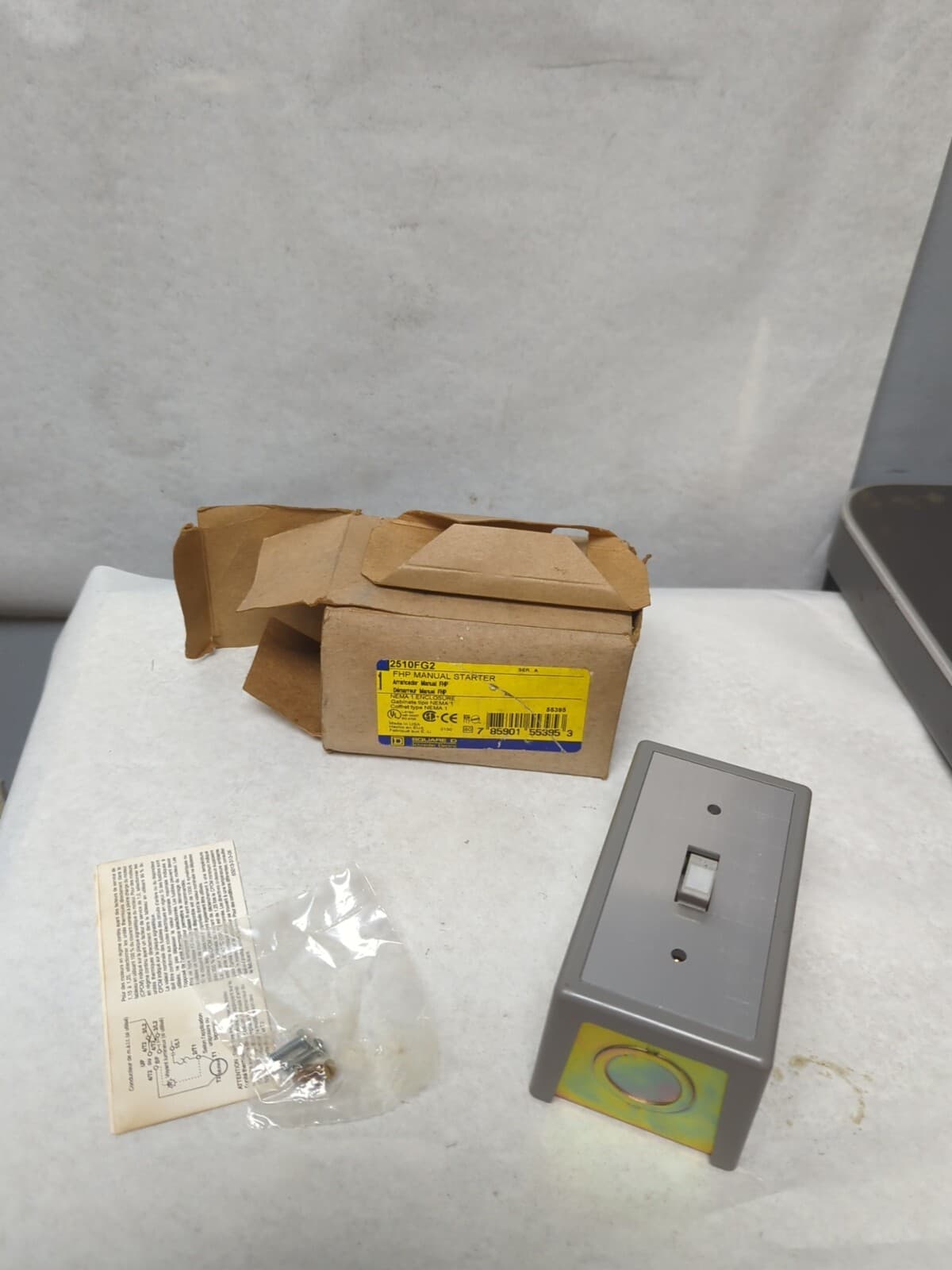SQUARE D,2510FG2,FHP MANUAL MOTOR STARTER NEMA 1 ENCLOSURE NOS