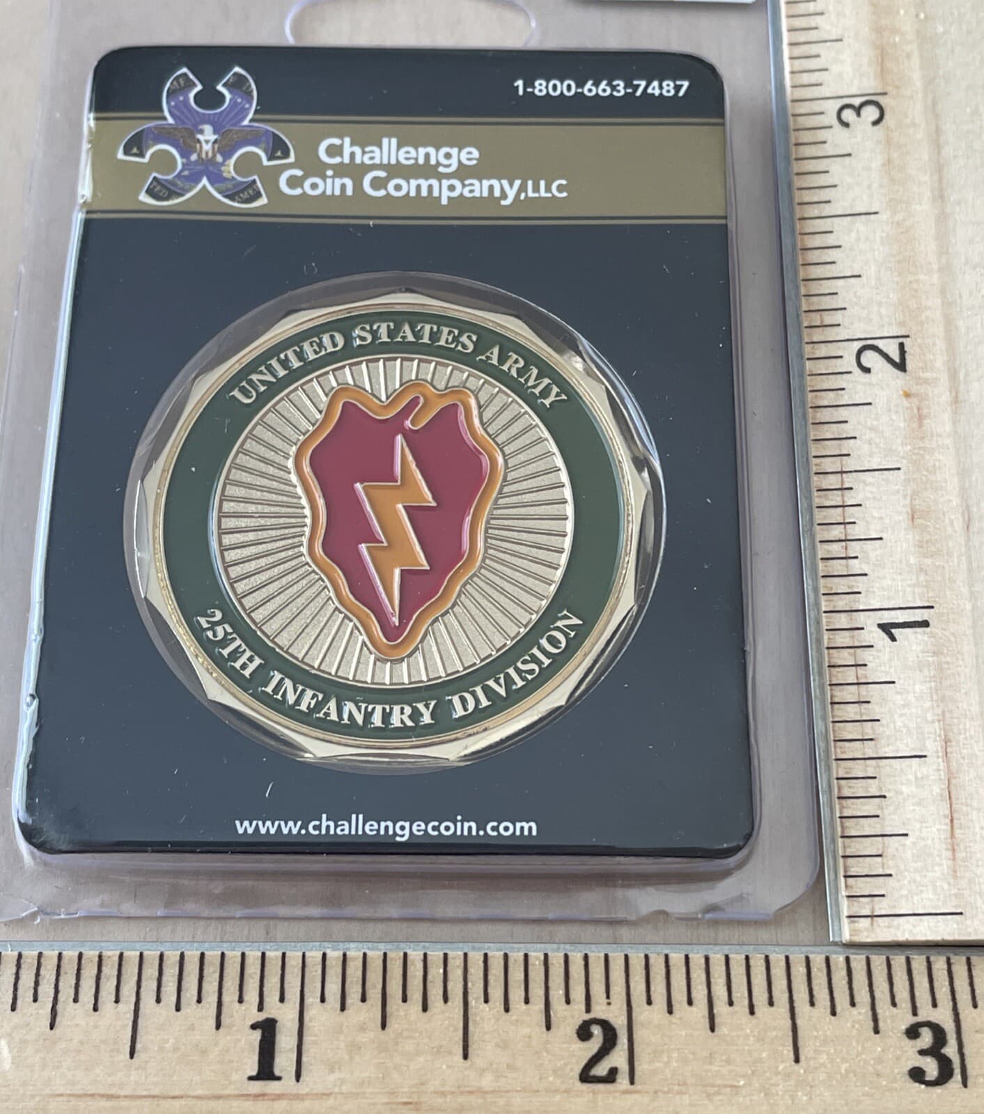 Coin US Army 25th Infantry Schofield Barracks Hawaii Color Coin In Case