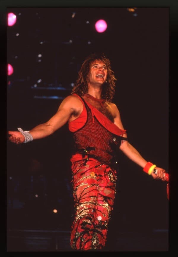 Van Halen David Lee Roth singing in concert Vintage Photo Agency Transparency