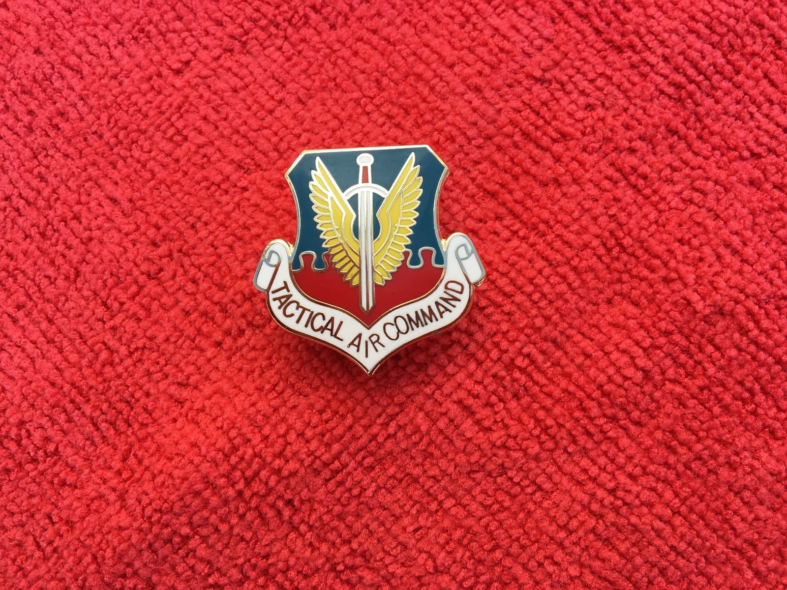 US AIR FORCE TACTICAL AIR COMMAND HAT PIN MEASURES 1 AND 1/8TH (EE P14984)
