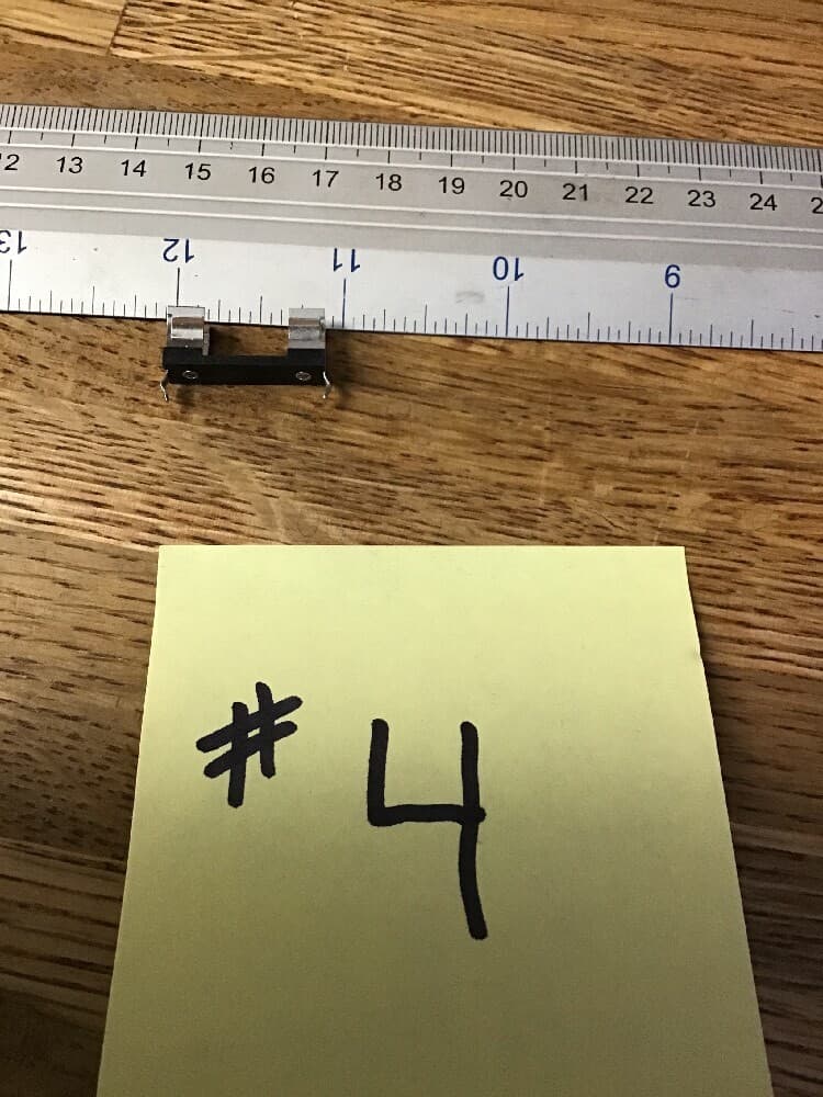 (1) 5mm x 20mm Circuit Board Fuseholder, Fuse Holders Thru Hole Solder, PCB