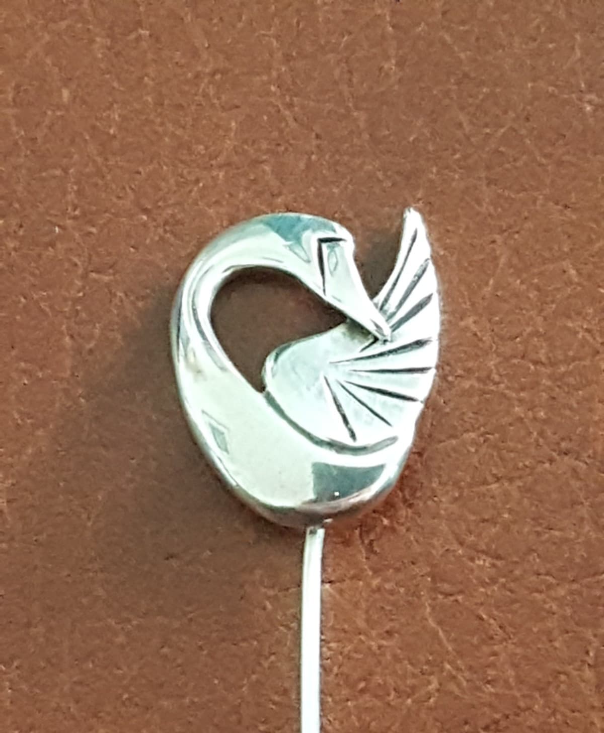 Scottish Sterling Silver Ola Gorie Swan Stick / Lapel Pin