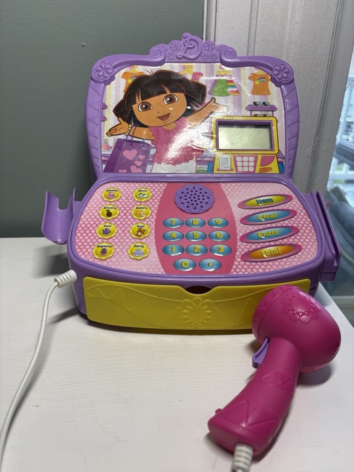 2012 Dora The Explorer Shopping Adventure Talking Cash Register - Works!