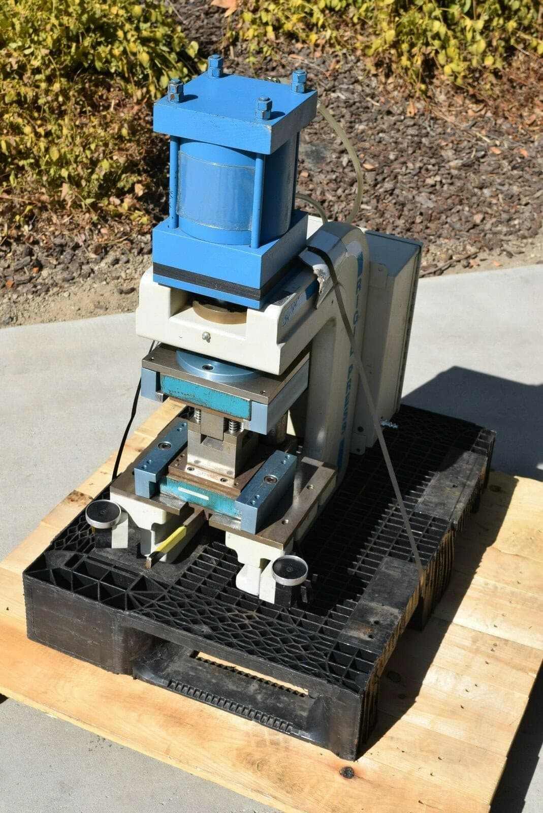 GPO RP-1000 Rigid C pneumatic Press PCB Semiconductor Assembly Component die-set