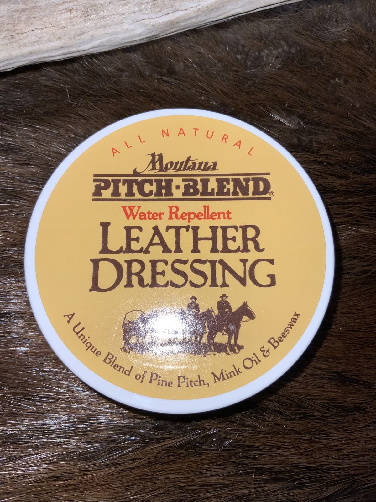 Montana Pitch Blend Leather Conditioner Paste, Boot cream, 4 Ounce Container!
