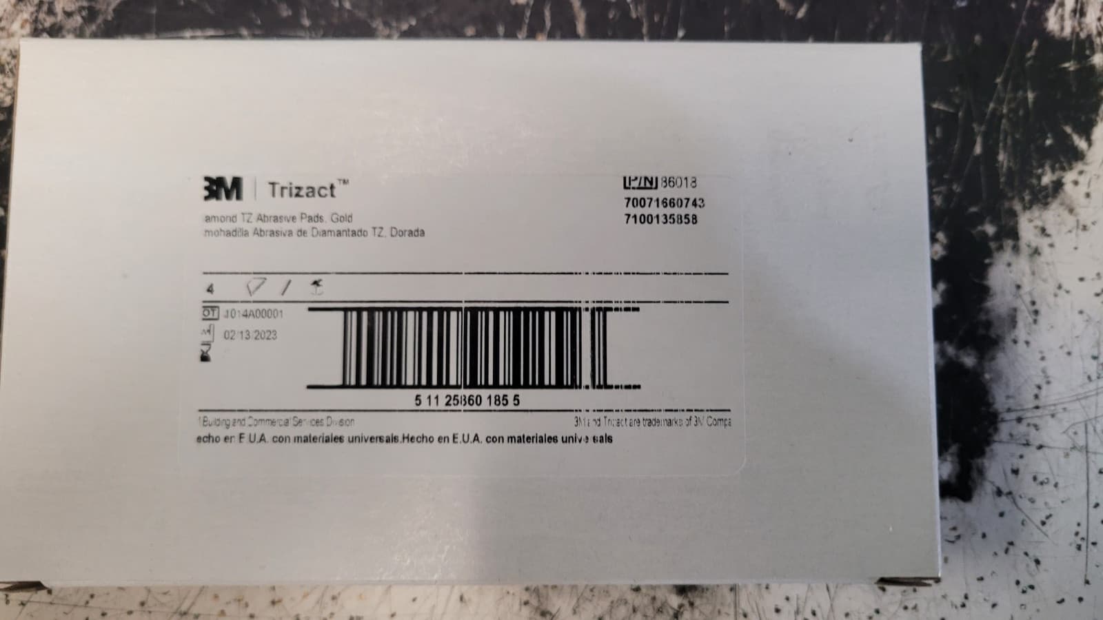 3M Floor Pads3M Trizact Diamond TZ Abrasive Floor Pad, Gold, (86018) 4 PIECES