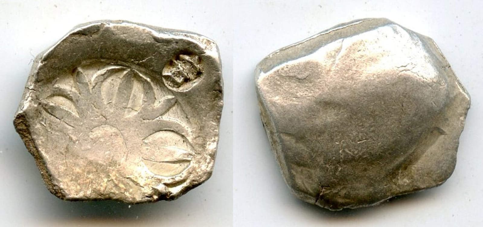 RRRR 1/4 shatamana w/5-armed symbol with five bars, extra mark, Kamboja Janapada