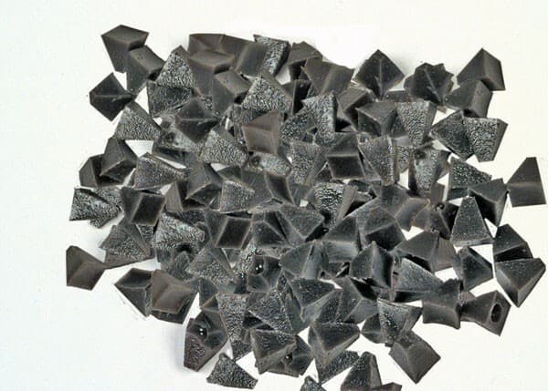 Eastwood Brown Plastic Medium-Cut Pyramids 2 Lbs Removes Rust Plated coatings