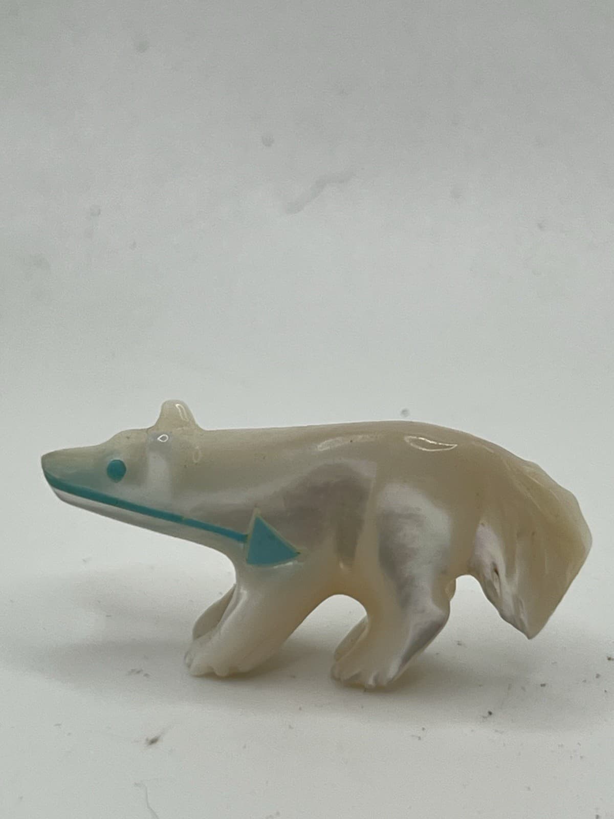 Zuni white golden Wolf Fetish Andres Quandelacey, MOP Turquoise heartline Mm1