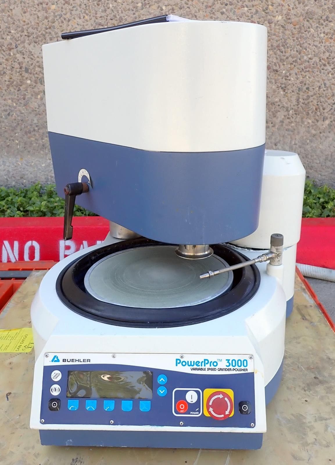 BUEHLER POWERPRO 3000 Variable Speed Grinder-Polisher =