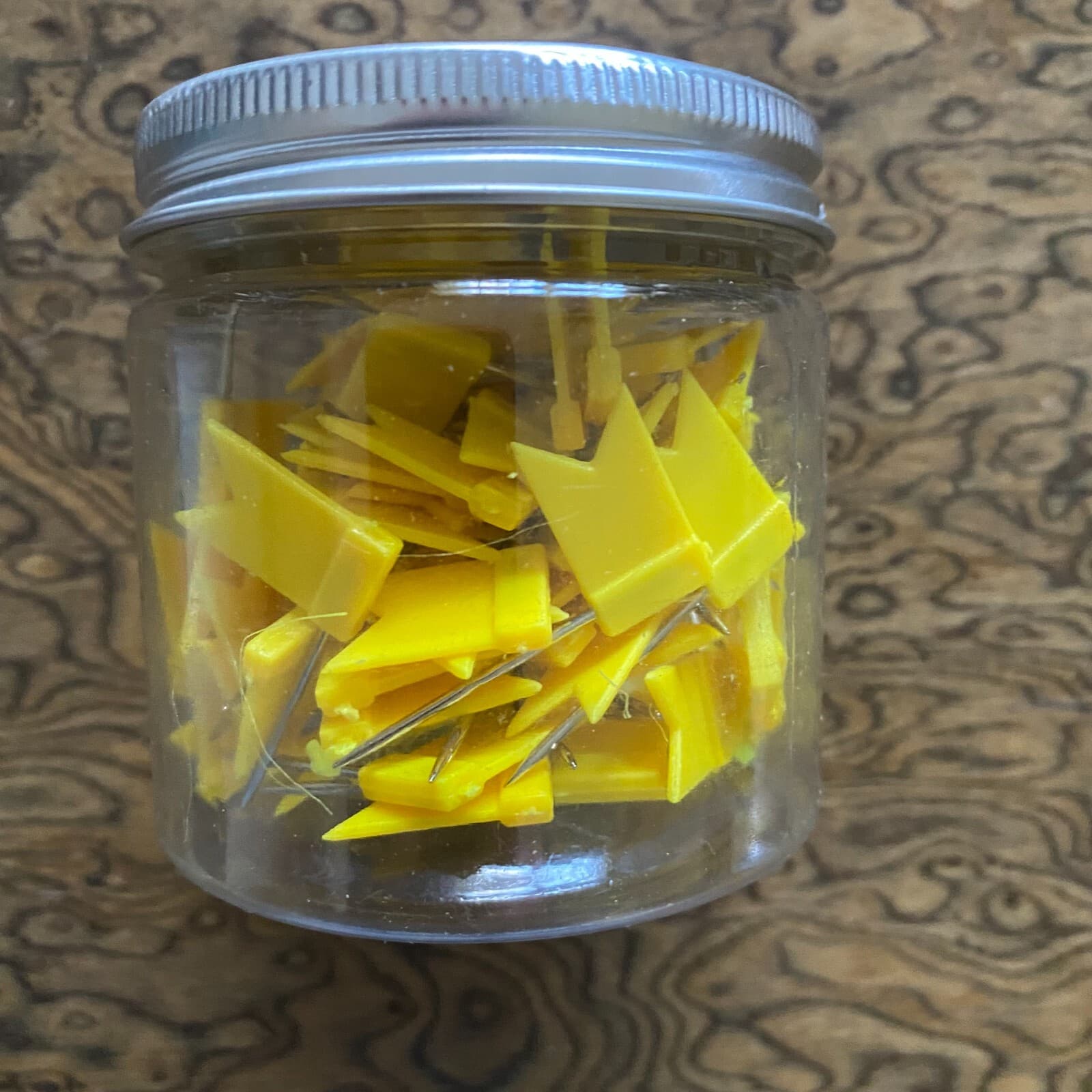 80PCS Flag Push Tacks Maps Sunshine Yellow Marking Pins Thumbtacks