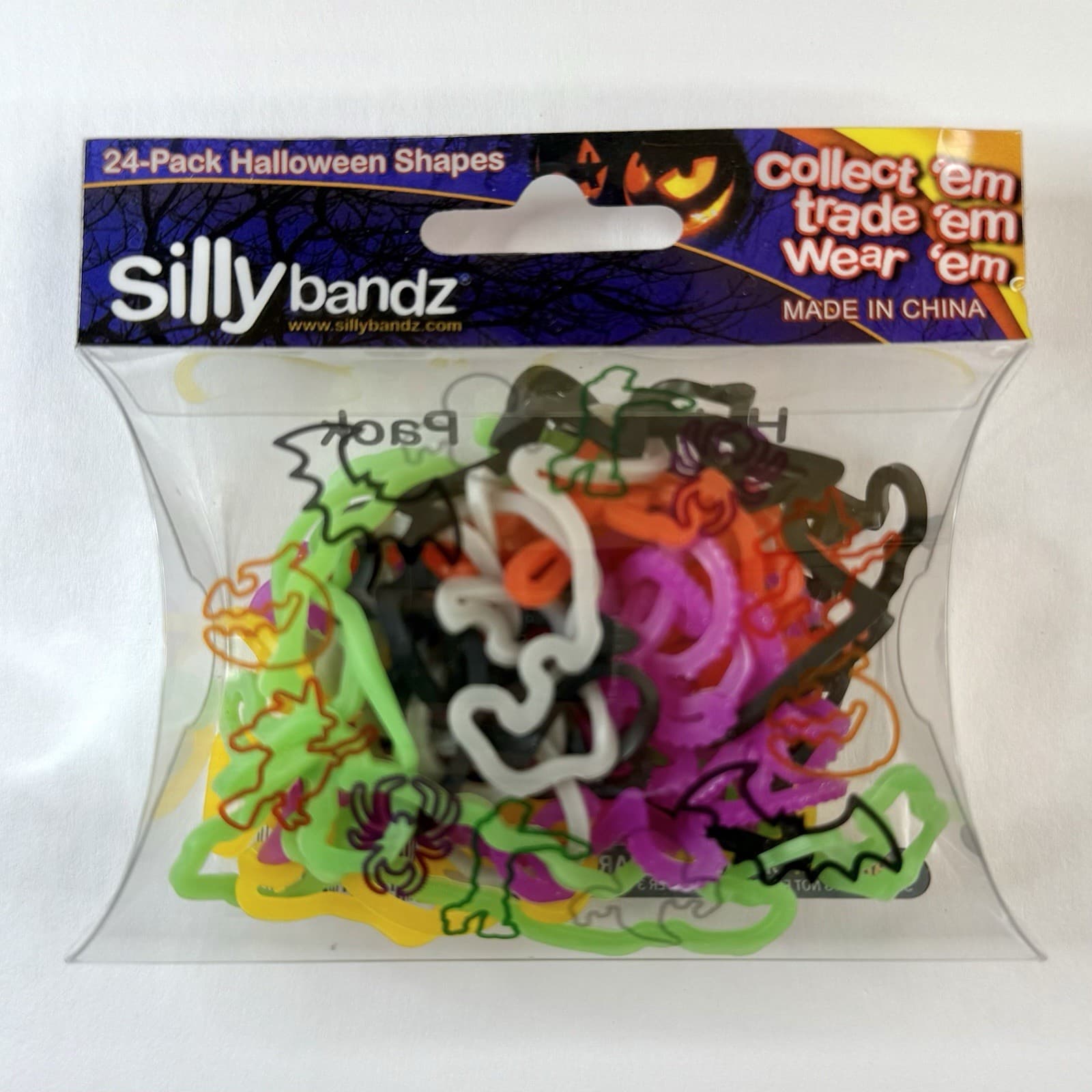 Sillybandz Halloween 24 Pack Shaped Silicone Bracelets NEW