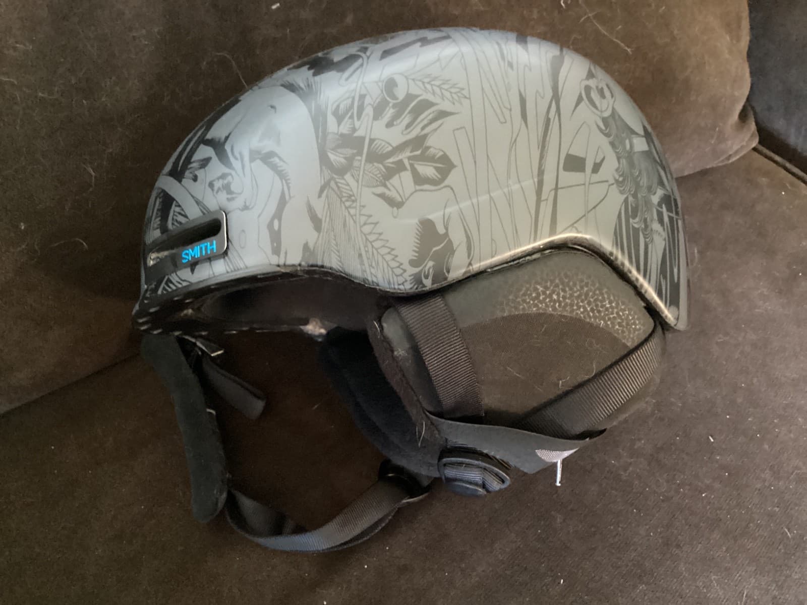 Smith Maze Ski / Snowboard Helmet Adult Small 51 - 55cm gray black