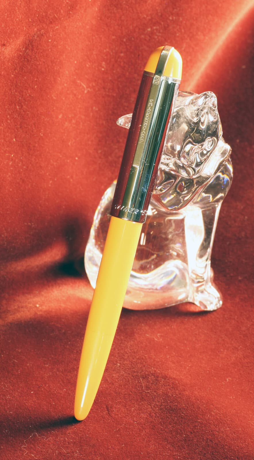 EVERSHARP SKYLINE IN TANGERINE/PASTEL ORANGE, MODERN/REISSUE NOS