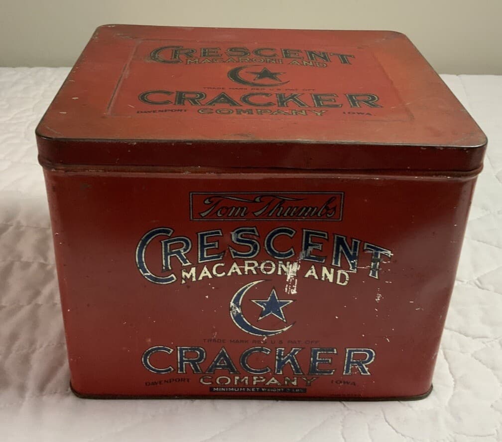 Vintage Advertising Tin, Square, Tom Thumbs Crescent Macaroni & Cracker Co., Red