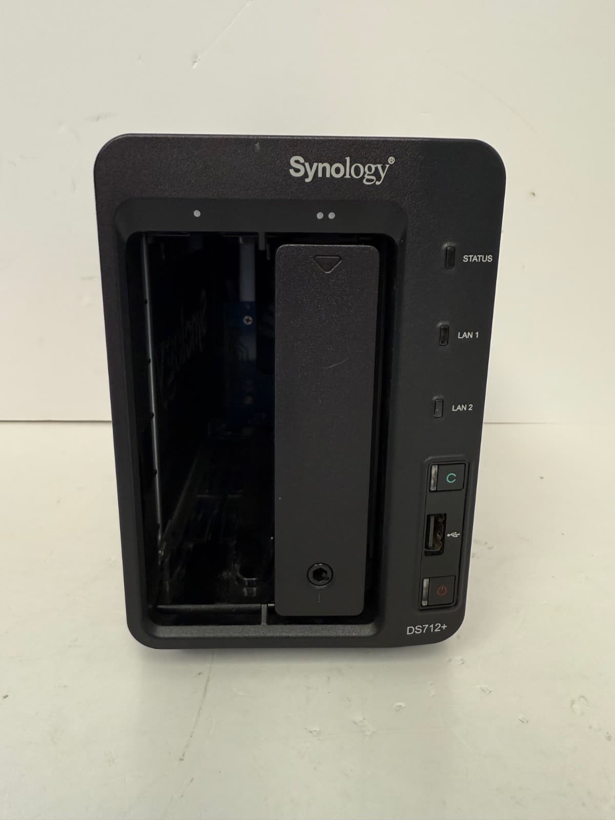 SYNOLOGY DISKSTATION DS712+ 2 BAY NAS SERVER WITH CADDIES *NO HARD DRIVES*